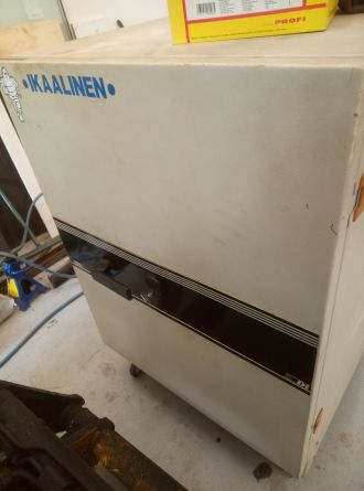 Käytetty kassakaappi Hadak edulliseen hintaan, hinta 250€