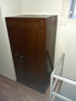 Käytetty kassakaappi Heteka moneen käyttöön edulliseen hintaan