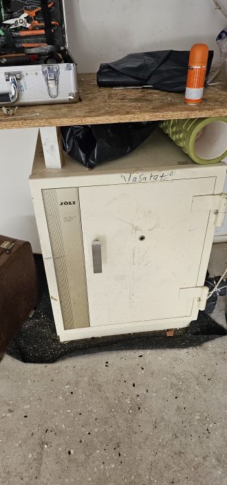 Käytetty kassakaappi Jöli Jöli N-3570 edulliseen hintaan, hinta 150€