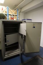 Käytetty kassakaappi KASO KK-240 hyvä ja hinnaltaan edullinen