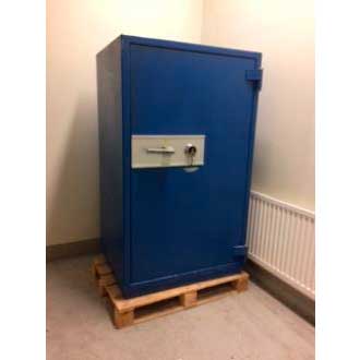 Käytetty kassakaappi Kaso KK40 edulliseen hintaan, hinta 100€