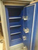 Käytetty kassakaappi KASO hyvä ja hinnaltaan edullinen