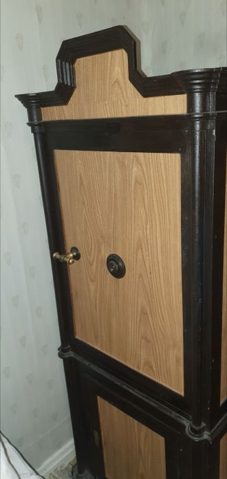 Käytetty kassakaappi P. Sidorow edulliseen hintaan, hinta 1€