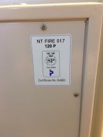 Käytetty paloturvakaappi Diplomat D250E moneen käyttöön edulliseen hintaan