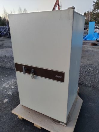 Käytetty paloturvakaappi Hadak edulliseen hintaan, hinta 400€