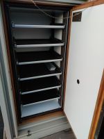 Käytetty paloturvakaappi Hadak moneen käyttöön edulliseen hintaan