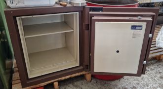 Käytetty paloturvakaappi Kaso KK-225 edulliseen hintaan, hinta 500€