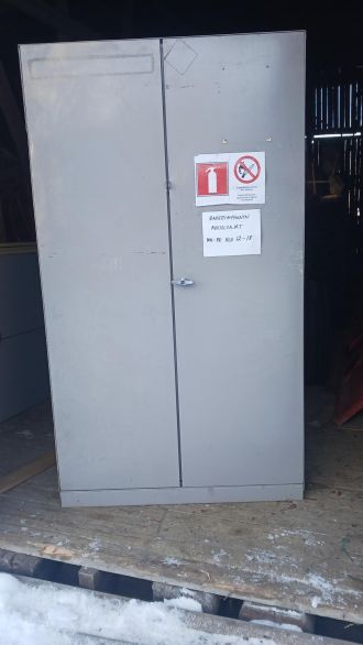 Käytetty paloturvakaappi Metallipuristamo S. Laakkonen Ky edulliseen hintaan, hinta 499€