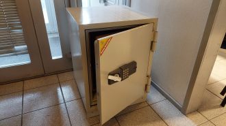 Käytetty paloturvakaappi edulliseen hintaan, hinta 70€