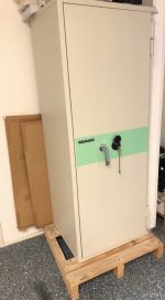 Käytetty paloturvakaappi Ponsec Oy Euroclass A-170 hyvä ja hinnaltaan edullinen