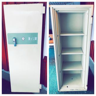 Käytetty paloturvakaappi Turvakaappi Oy edulliseen hintaan, hinta 500€