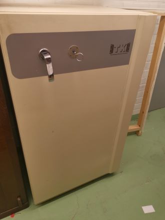 Käytetty paloturvakaappi TURVAKAAPPI OY A-15DL edulliseen hintaan, hinta 0€