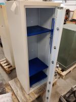 Käytetty turvakaappi ZuGil Royale 1500 hyvä ja hinnaltaan edullinen