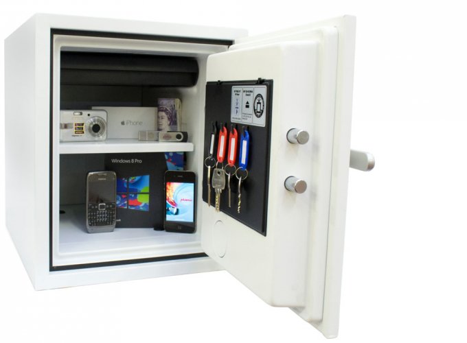 FS1282E PALOTURVAKAAPPI koodilukolla jykevä teräsovi ja teräksiset oven salvat, on alustaan pultattuna paloturvallinen kassakaappi kotiin ja toimistoon