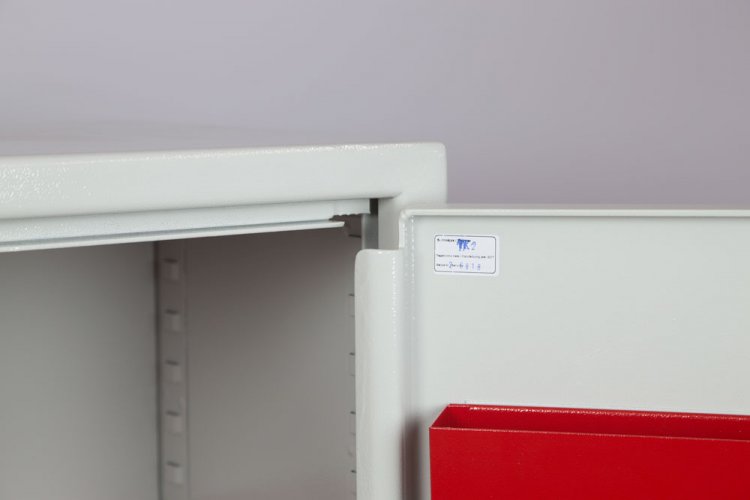 Turvakaappi SC-S1-149D terässalpa ja ovilokero 149D on tilava ja turvallinen turvakaappi yritysten asiakirjoille ja ovilokerot sopivat hyvin avaimille