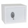 Kassakaappi kotiin Phoenix Fortress 24 litraa valkoinen on pieni kassakaappi kotiin, kassakaapin lukko on avainlukko tämä kassakaappi on hyvä pieni kassakaappi kotiin autoon ja toimistoon 