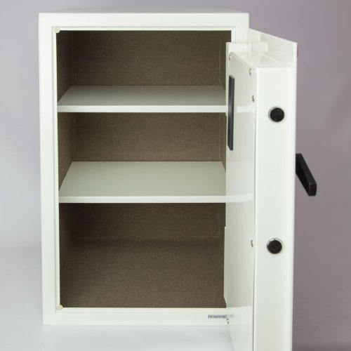 Turvakaappi koodilukolla Reskal SE4KL lähikuva sisältä. Reskal on iso tilava turvakaappi kotiin